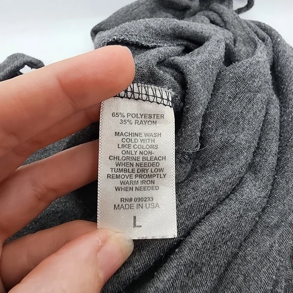 Nollie Grey Flowy Crop Spaghetti Strap Tank Top - Picture 4 of 4